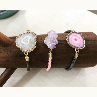 ブレスレットピンク貴石