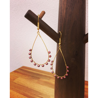 お花のアシメントリーピアス