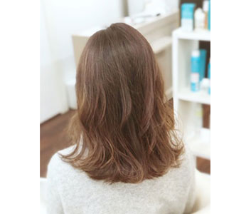 マリノレイの外ハネスタイル